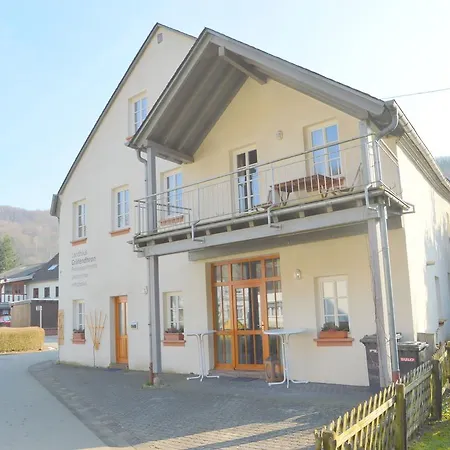 Attractive Apartment In Grafendhron Near The Forest Appartement