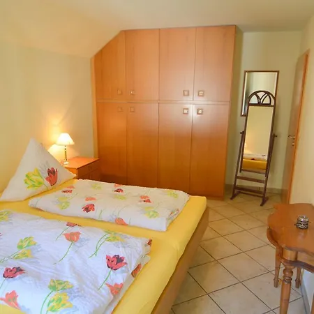 Appartement Attractive Apartment In Grafendhron Near The Forest